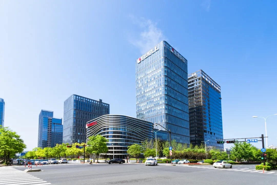 16279581241033197ADC.jpg 2.webp.jpg