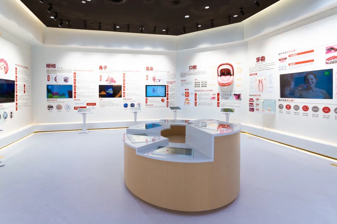 1627958290138665p32F.jpg 4.webp.jpg